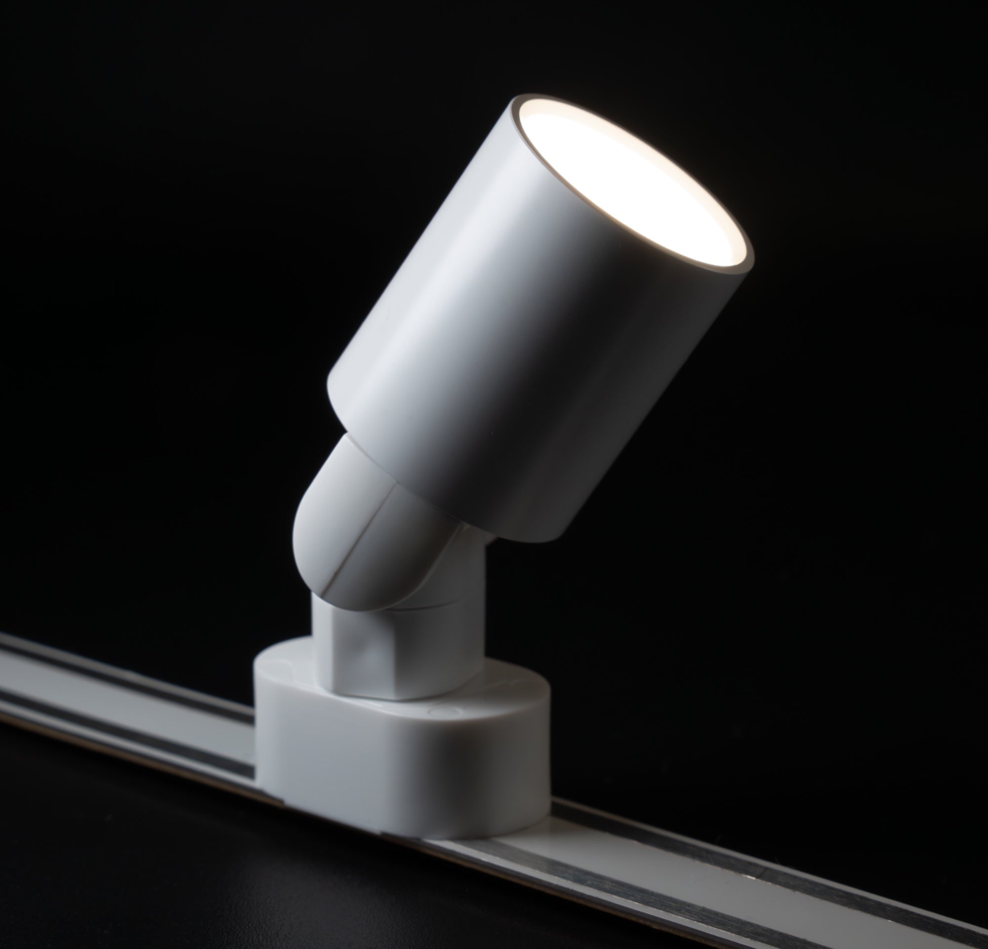 Spot Light White